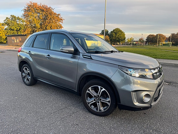 Suzuki Vitara 4 of 30