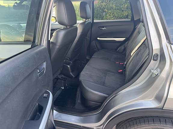 Suzuki Vitara 13 of 30