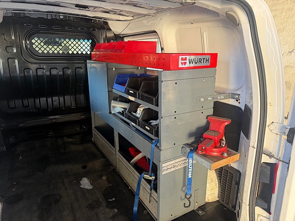 Nissan NV200 24 of 25