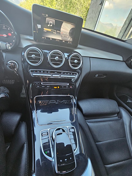 Mercedes-Benz C200 7 of 17