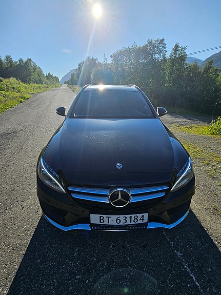 Mercedes-Benz C200 8 of 17