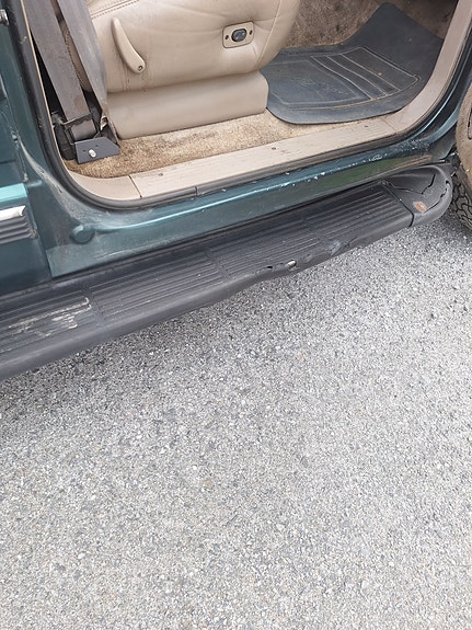 Chevrolet Suburban 7 of 13
