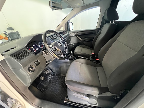 Volkswagen Caddy Maxi 10 of 13