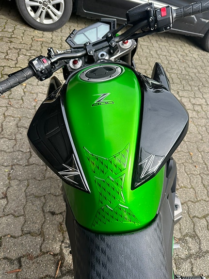 Kawasaki Z 800 5 of 5