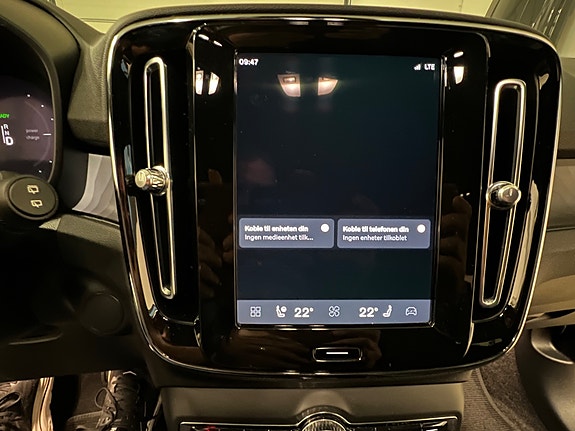 Volvo XC40 16 of 21