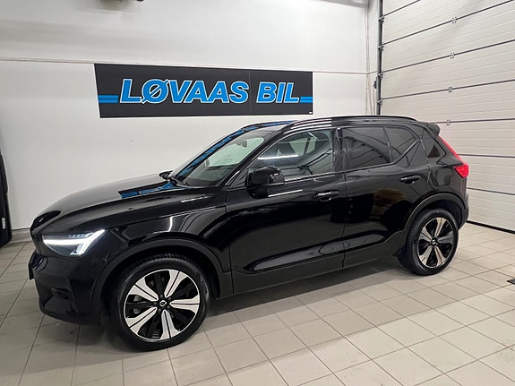 Volvo XC40 4 of 21