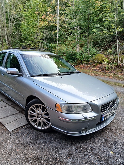Volvo S60 4 of 18