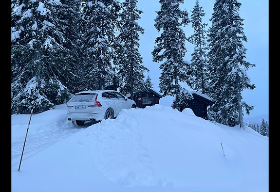 Volvo XC60 25 of 25