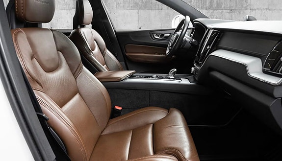 Volvo XC60 22 of 25