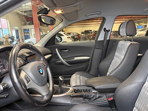 BMW 116i 27 of 30