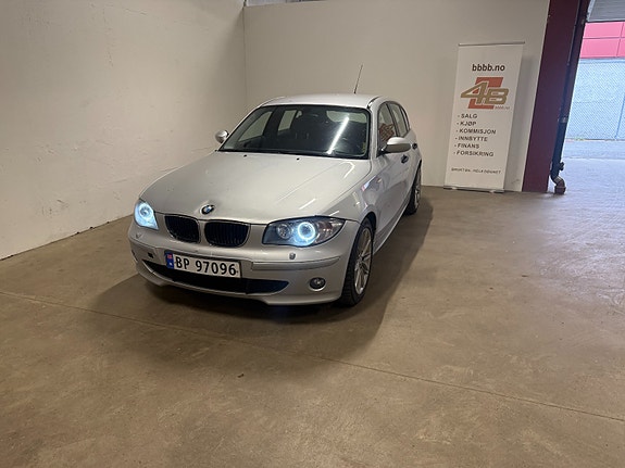 BMW 116i 2 of 30