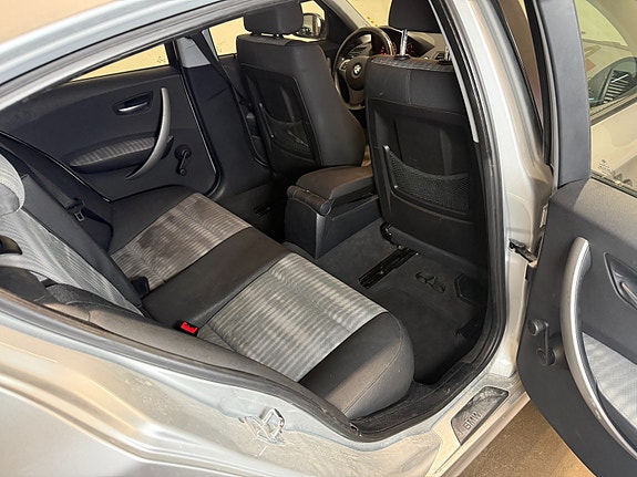BMW 116i 17 of 30