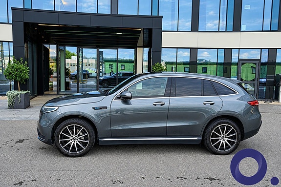 Mercedes-Benz EQC400 4 of 21