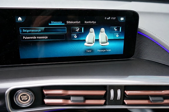 Mercedes-Benz EQC400 20 of 21