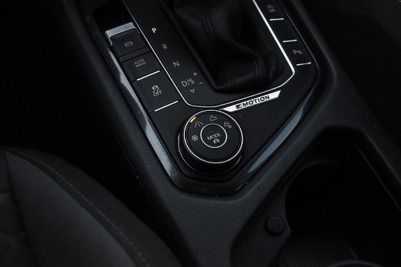 Volkswagen Tiguan 24 of 24