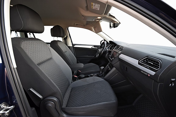 Volkswagen Tiguan 12 of 24