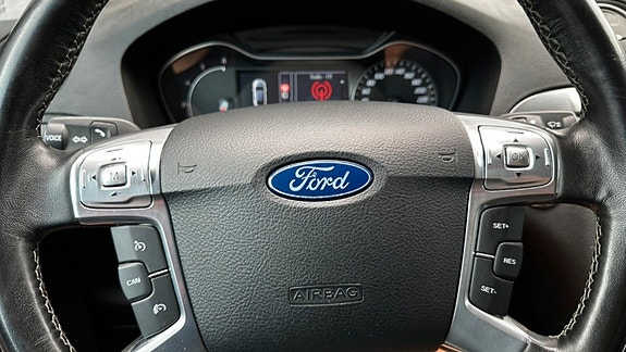 Ford S-MAX 11 of 25