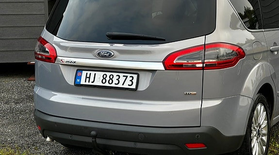 Ford S-MAX 6 of 25