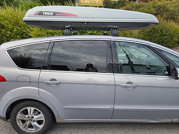 Ford S-MAX 7 of 25