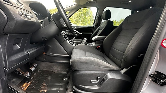 Ford S-MAX 18 of 25