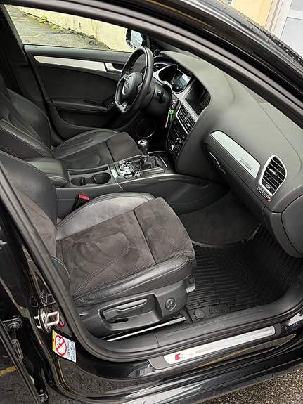Audi A4 11 of 17
