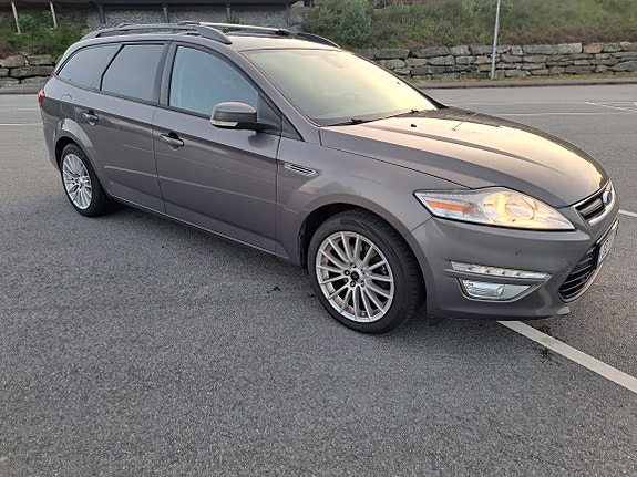 Ford Mondeo 2 of 7