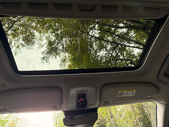 Volvo XC70 12 of 25