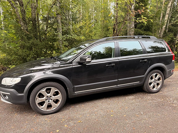 Volvo XC70 3 of 25