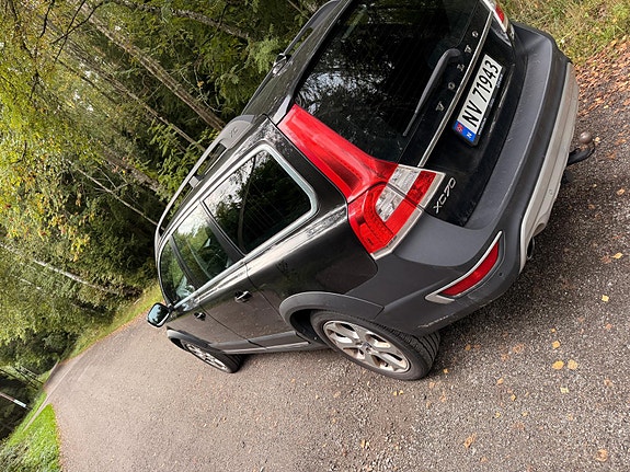 Volvo XC70 4 of 25