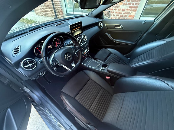 Mercedes-Benz A180 11 of 20