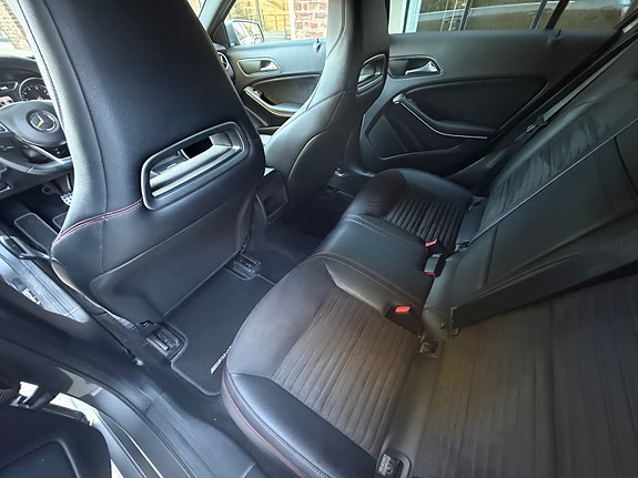 Mercedes-Benz A180 18 of 20