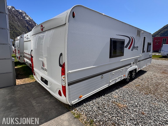 Bürstner AVERSO NORDIC 650 TS - 5 sengeplasser - Alde - WC/Dusj - TV 5 of 30