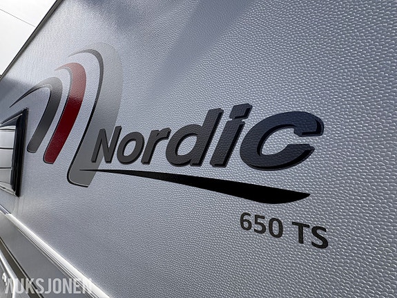Bürstner AVERSO NORDIC 650 TS - 5 sengeplasser - Alde - WC/Dusj - TV 11 of 30