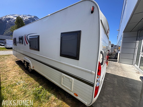 Bürstner AVERSO NORDIC 650 TS - 5 sengeplasser - Alde - WC/Dusj - TV 8 of 30