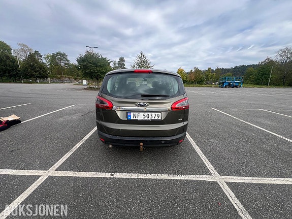Ford S-MAX 15 of 30