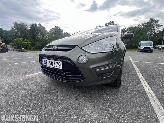 Ford S-MAX 6 of 30