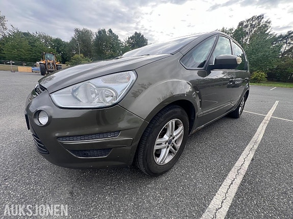Ford S-MAX 2 of 30