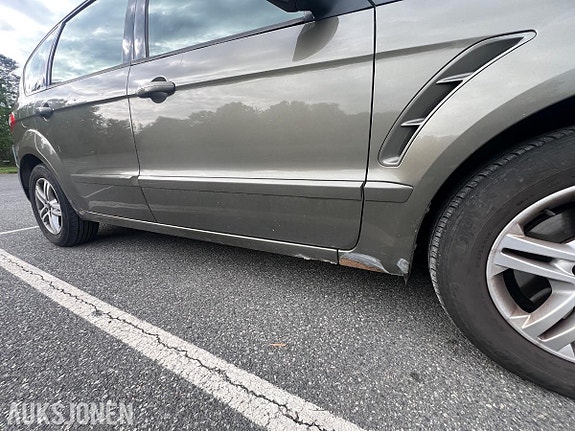 Ford S-MAX 25 of 30