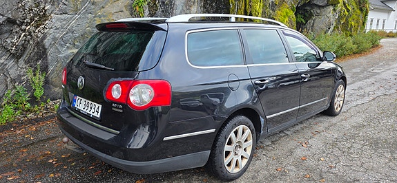 Volkswagen Passat 14 of 28
