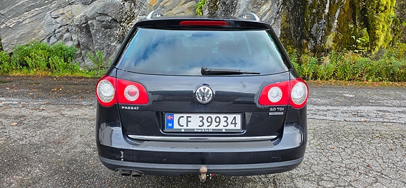 Volkswagen Passat 6 of 28