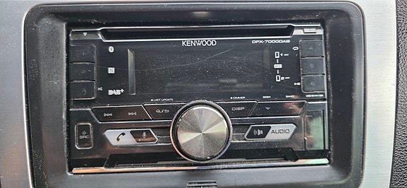 Volkswagen Passat 19 of 28