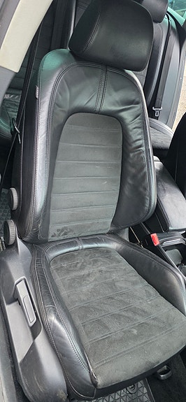 Volkswagen Passat 25 of 28