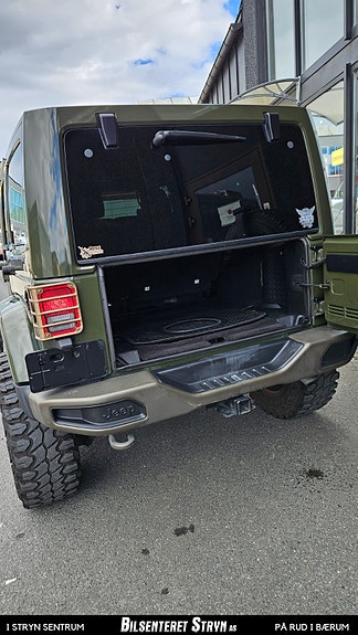 Jeep Wrangler Unlimited 10 of 30