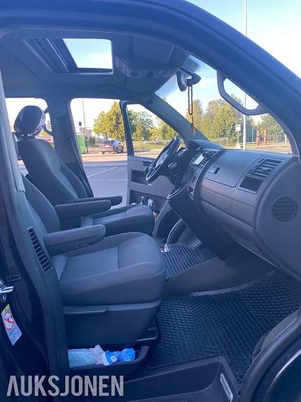 Volkswagen Transporter 10 of 19