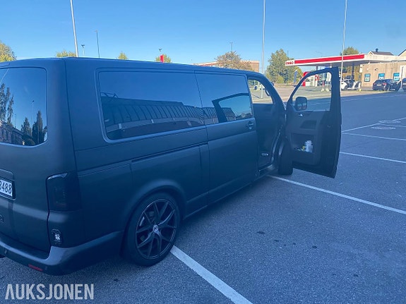 Volkswagen Transporter 15 of 19