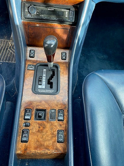 Mercedes-Benz E230 10 of 20
