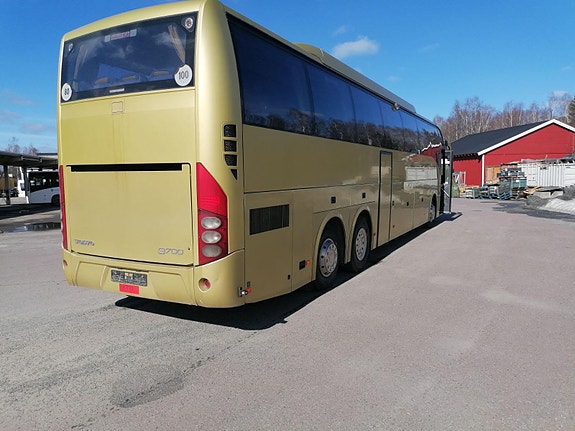 Volvo 9700 HD 2 of 15