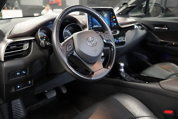 Toyota C-HR 15 of 29
