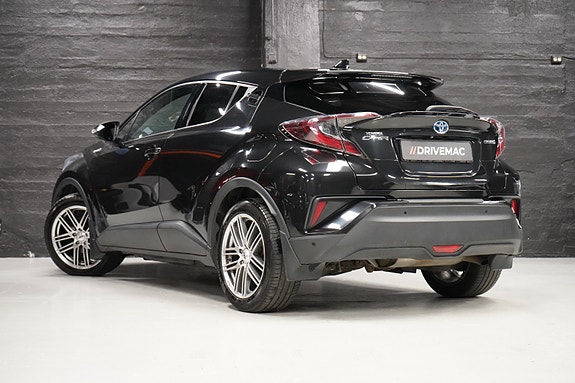 Toyota C-HR 11 of 29