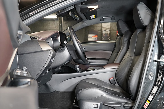 Toyota C-HR 14 of 29